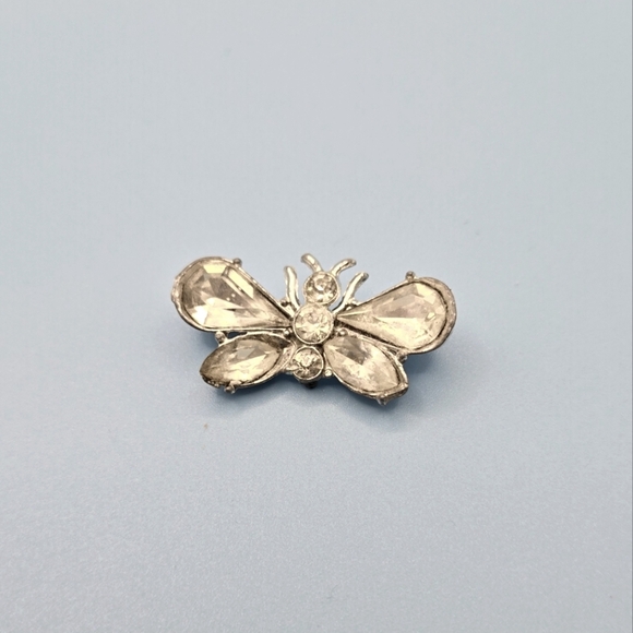 Vintage Jewelry - Elegant Silver Crystal Butterfly Brooch